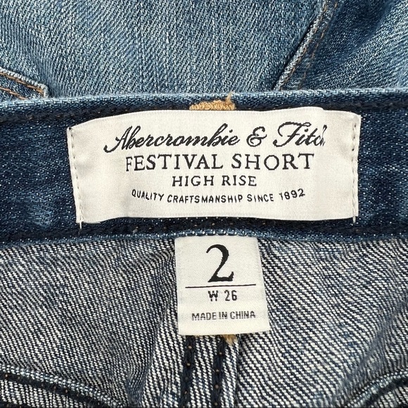 Abercrombie & Fitch Festival High Rise Cut Off Button Fly Shorts Size 2 Women’s - Picture 2 of 8